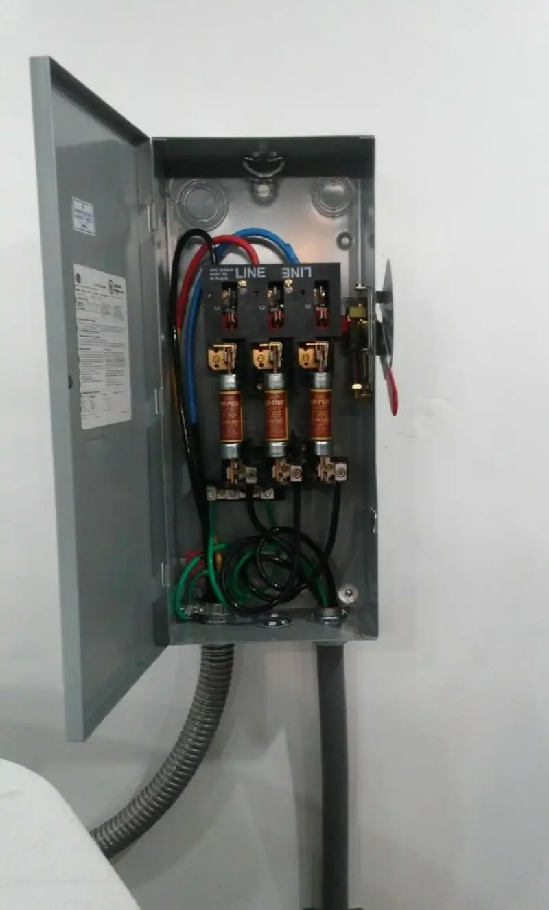 Three-phase disconnect switch installed for Electrical Wiring & Rewiring in Shillington